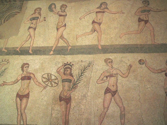 Fanciulle in bikini - mozaik az ókorból bikinis lányokkal